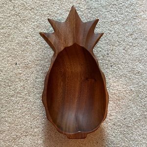 Monkey Pod vintage wooden pineapple bowl.  10” x 5.5”